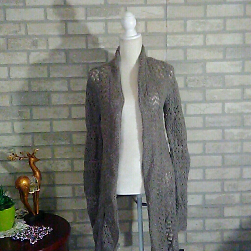 Day trip size small gray light sweater knitted